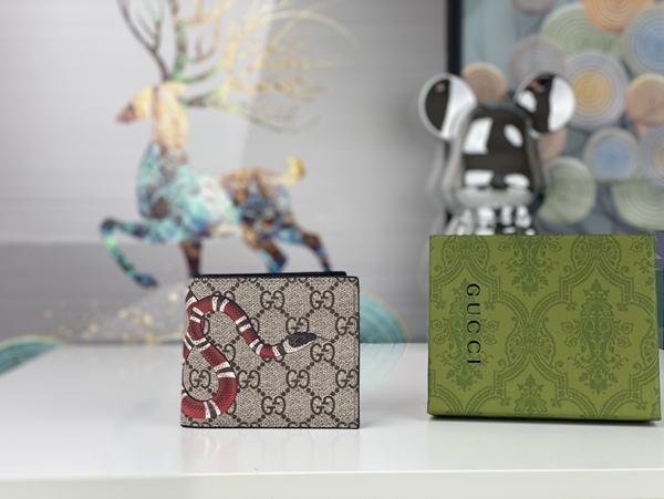 グッチ財布コピー正面デザイン